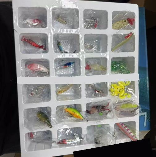 Kalėdinis žuvų kabliukų aklųjų dėžutės kūrybinės žvejybos pomėgių kalendorius